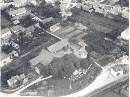LA1957